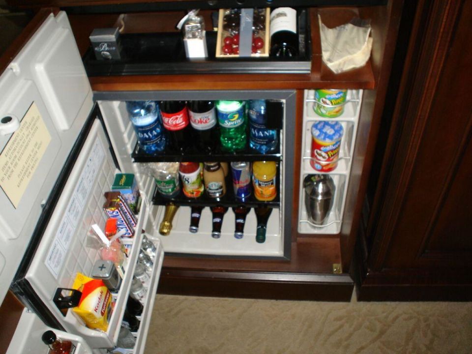 "Minibar" Hotel Bellagio (Las Vegas) • HolidayCheck (Nevada USA)