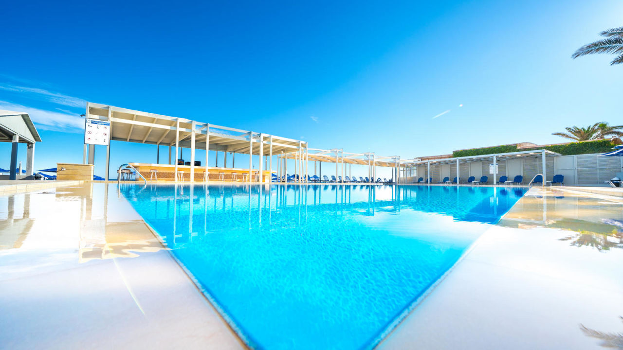 "Pool" Hotel Adele Beach (Adelianos Kampos) • HolidayCheck ...