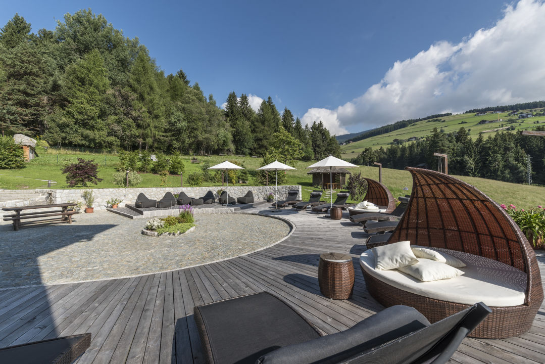 "Gartenanlage" Hotel Lärchenhof (Maranza / Meransen) • HolidayCheck