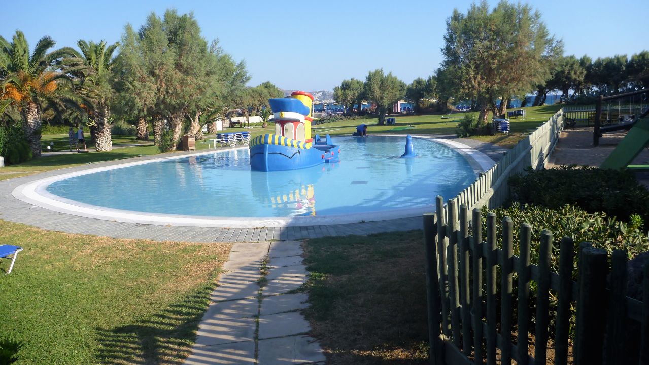 marina beach swimming pool