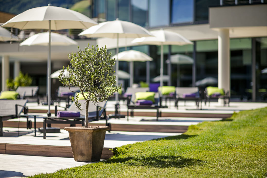 "Gartenanlage" Sonnen Resort (Naturno / Naturns) • HolidayCheck