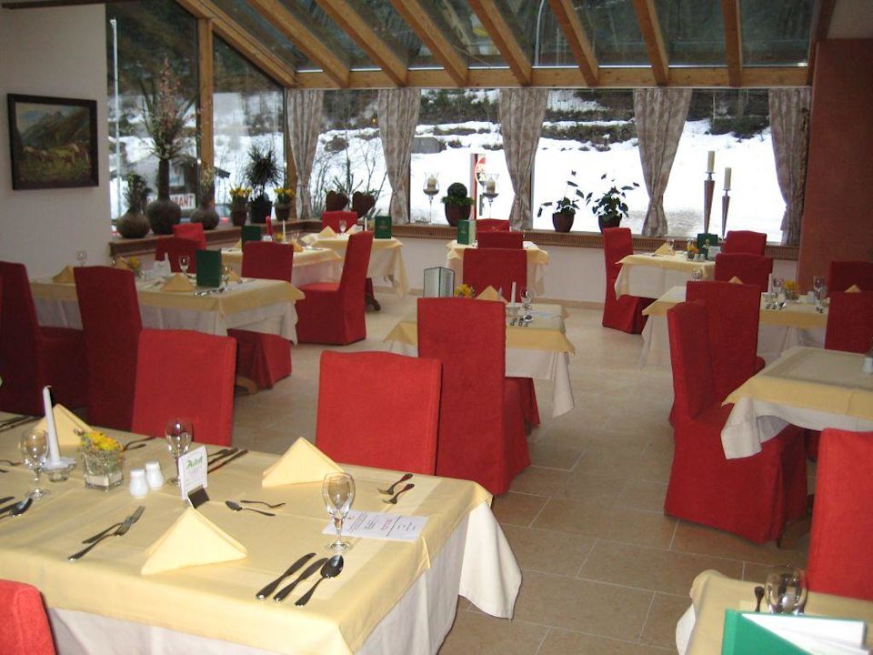 "Speisesaal (Wintergarten)" Hotel Auhof (Kappl) • HolidayCheck (Tirol