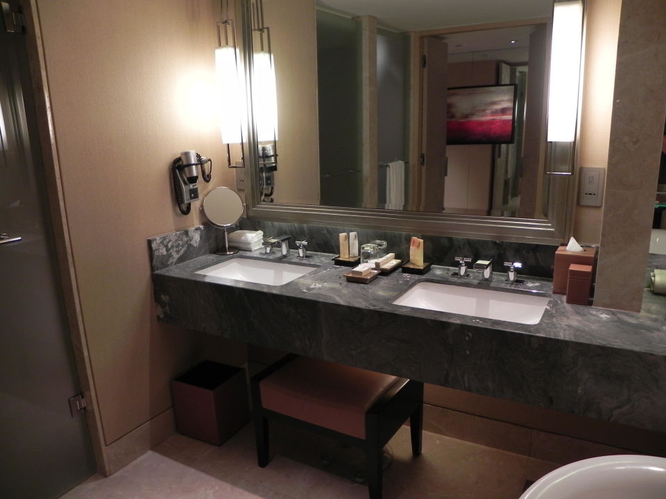 Club Room Badezimmer Marina Bay Sands Singapur