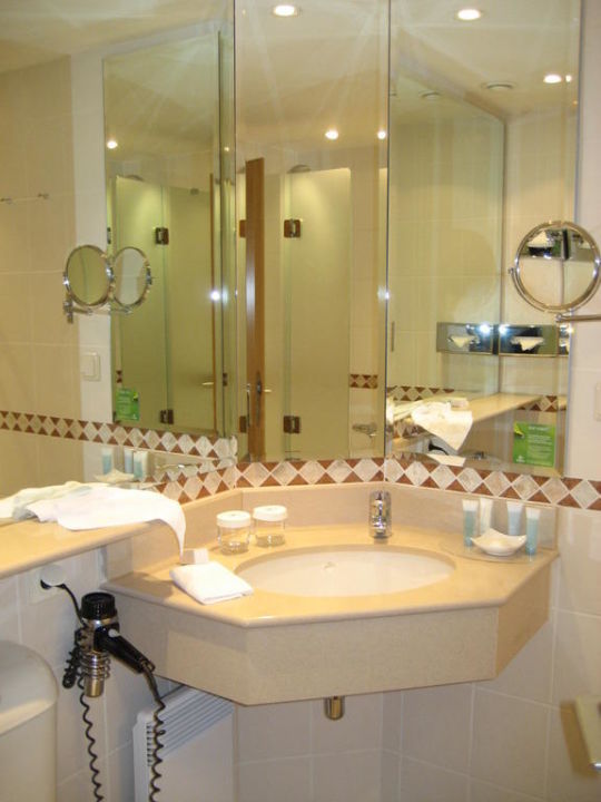 Bad Hilton Berlin Berlin Mitte Holidaycheck Berlin Deutschland