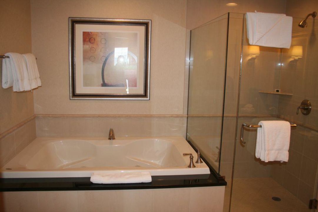 Whirlpool Und Dusche The Signature At Mgm Grand Las Vegas