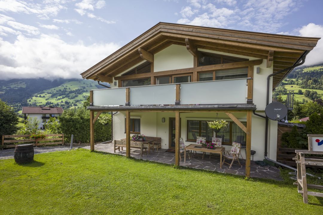 "Außenansicht" Apartment Haus Tirol (Brixen im Thale) • HolidayCheck