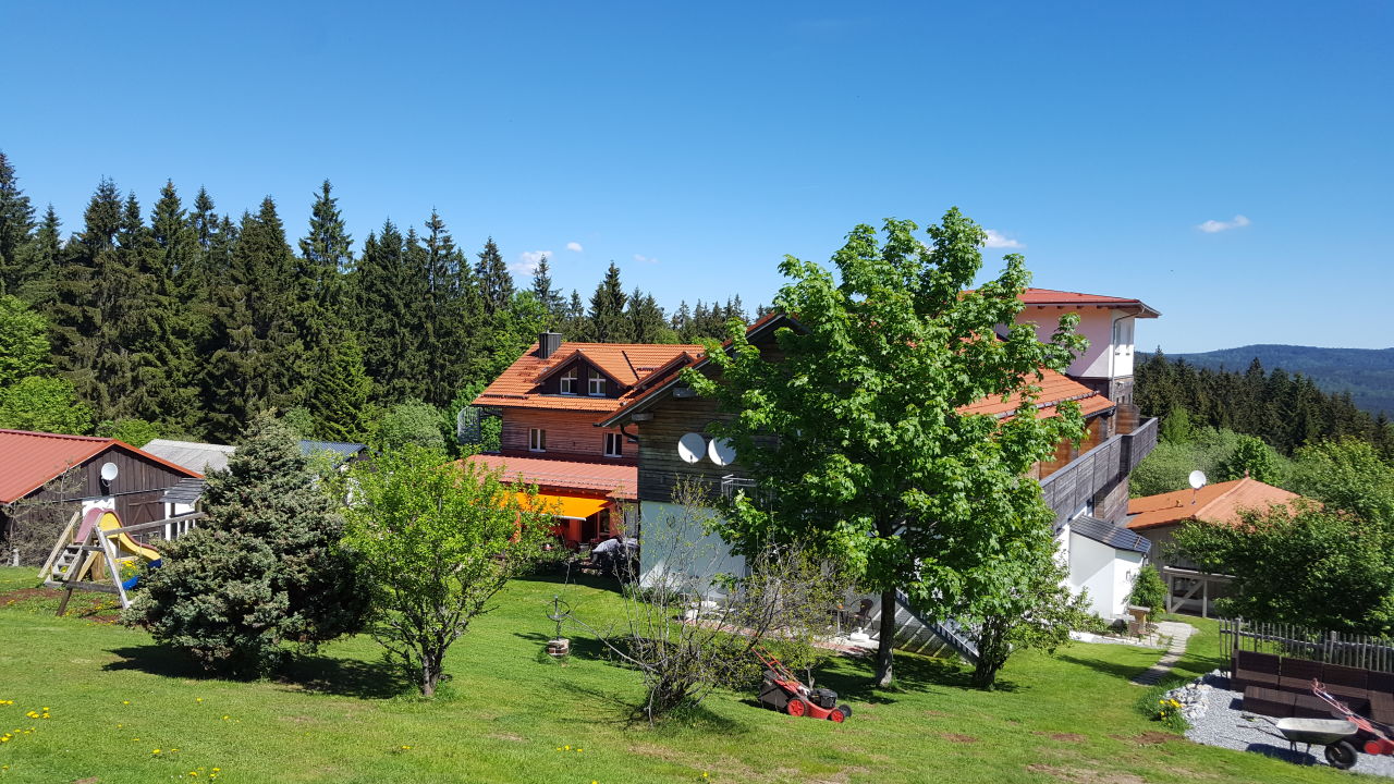 "Außenansicht" Landhotel Haus Waldeck (Mitterfirmiansreut