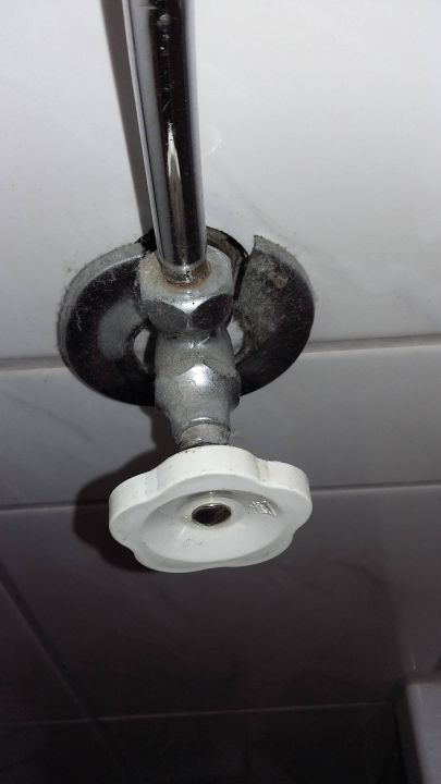 "Hahn unter dem Waschbecken" Hotel Astoria (Kühtai ...