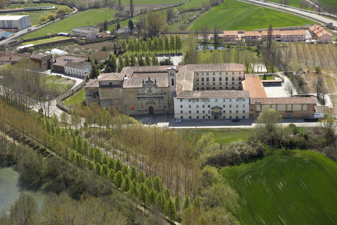 "Vista aérea" Hotel Real Monasterio San Zoilo (Carrion de ...