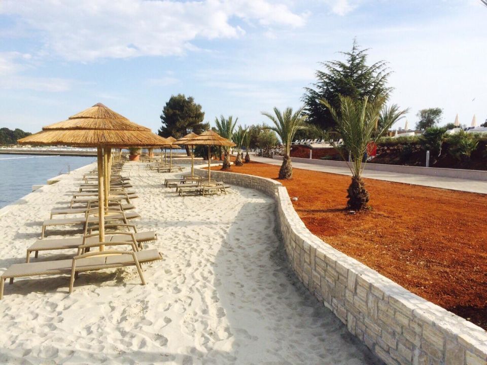 &amp;quot;Sandstrand mit Blick auf Porec&amp;quot; Valamar Isabella Villas (Porec ...