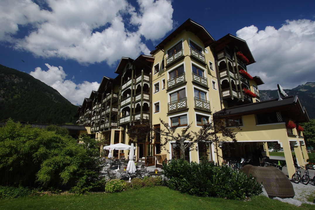 "Bergseite vom Garten" Hotel der Wiesenhof (Pertisau) • HolidayCheck
