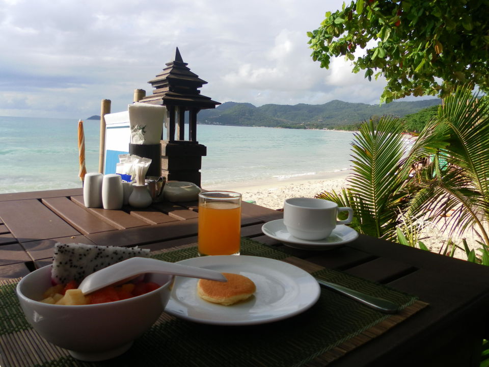 "Frühstück mit Ausblick" Hotel Baan Chaweng Beach Resort ...