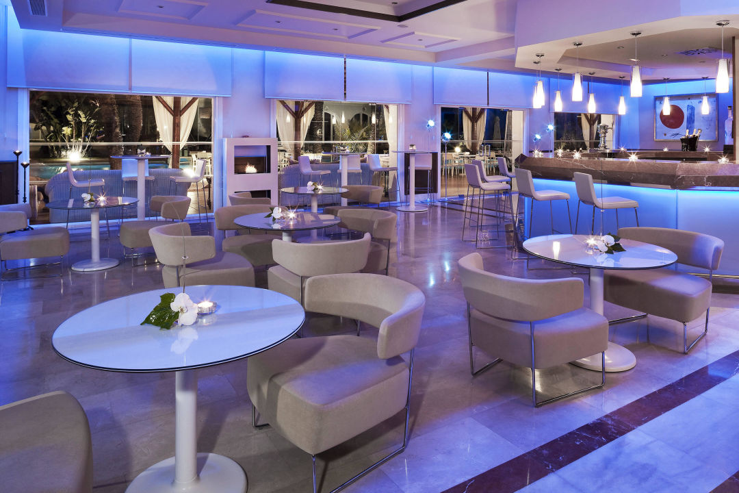 "Blue Lounge Bar" Hotel Melia Marbella Banus (Marbella) • HolidayCheck