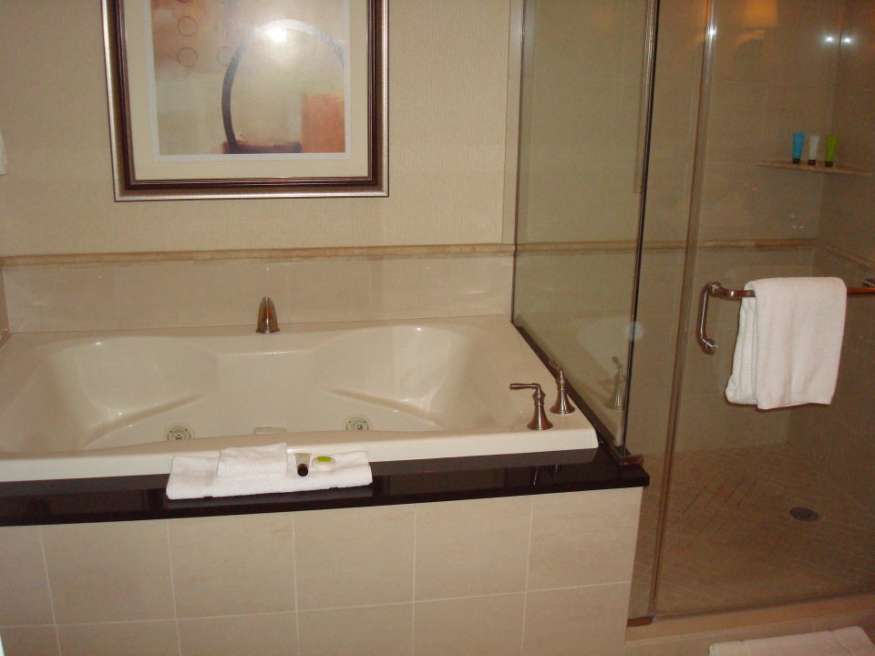 Bathroom The Signature At Mgm Grand Las Vegas