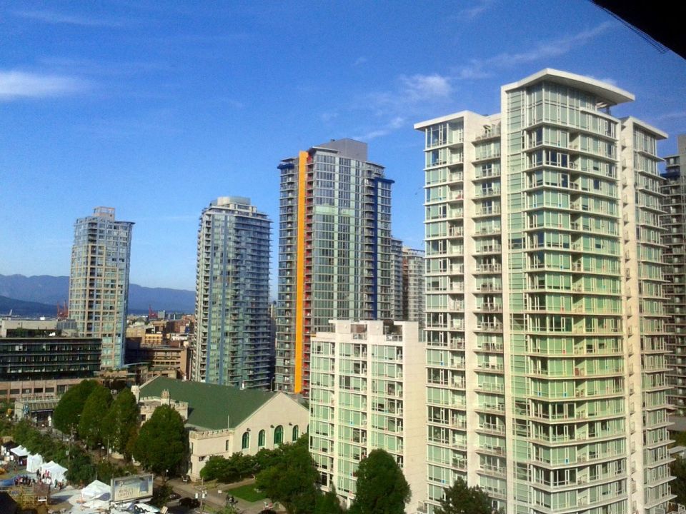 “Ausblick” Sandman Hotel Vancouver City Centre (Vancouver) • HolidayCheck (British Columbia