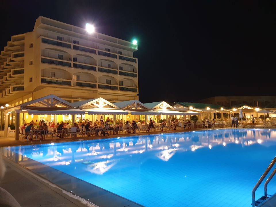 "Pool" Apollo Beach (Faliraki) • HolidayCheck (Rhodos Griechenland)