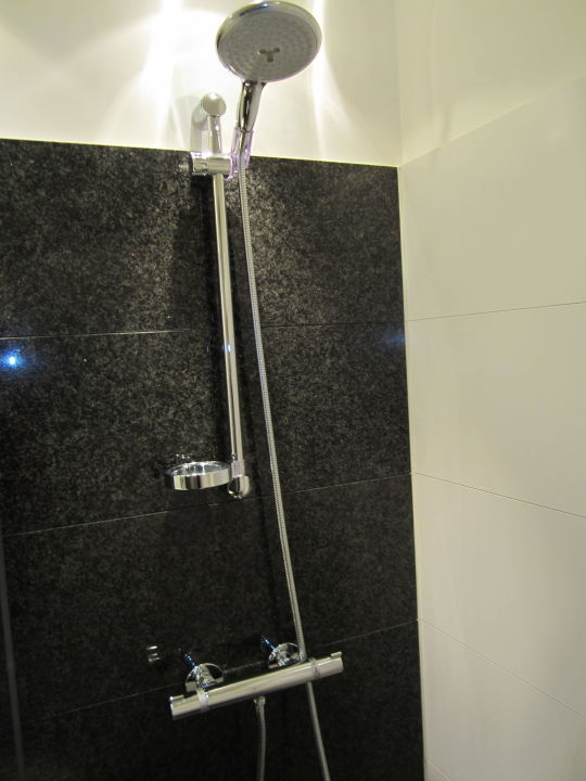 "Badezimmer" Motel One Hamburg-Alster (Hamburg ...