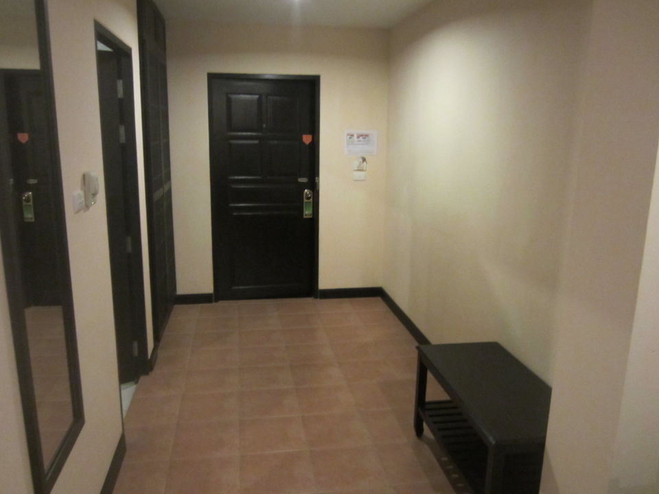 "Eingangstür" Sudala Beach Resort (Bang Niang Beach) • HolidayCheck