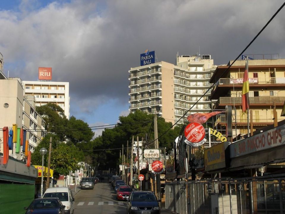 In Der Schinkenstrasse Blick Auf Das Hotel Hotel Pabisa Bali Platja De Palma Playa De Palma Holidaycheck Mallorca Spanien