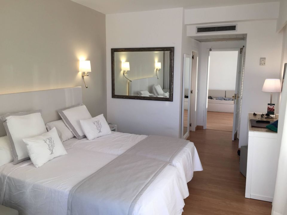 Juniorsuite Schlafzimmer Hotel Playa Esperanza Platja De Muro