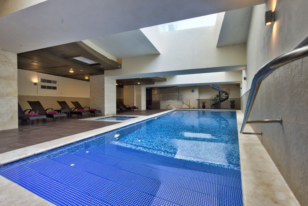 "Indoor Swimming Pool" db San Antonio Hotel + Spa (Qawra