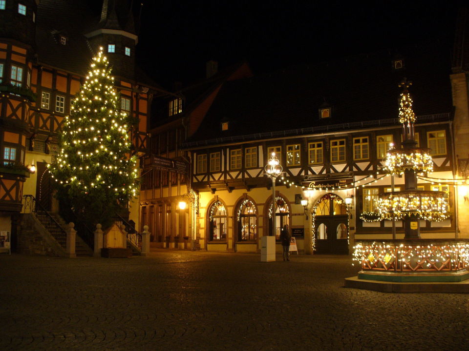 Abendstimmung Zur Weihnachtszeit Travel Charme Gothisches Haus