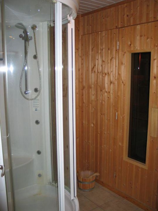 "Dampfdusche und Sauna von VIP Bungalow" Center Parcs Bispinger Heide