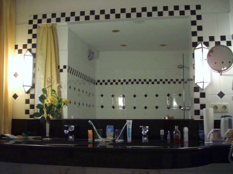 "Badezimmer" Landhaus an de Dün Garni (St. Peter-Ording) • HolidayCheck