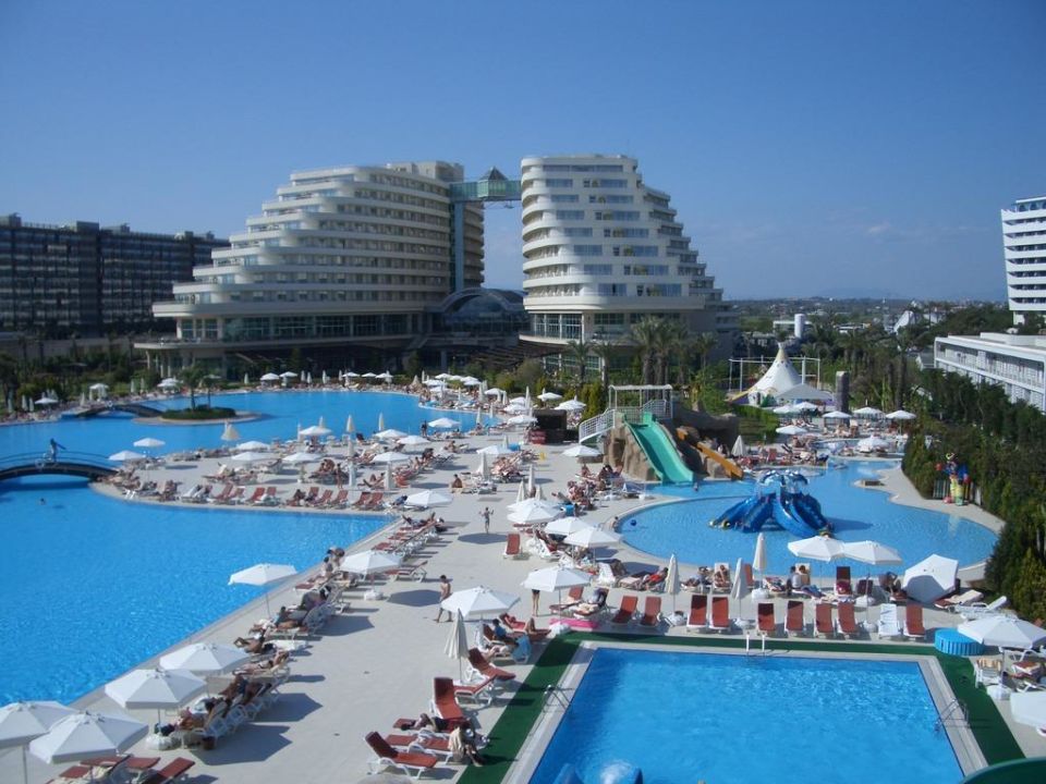 &quot;Poollandschaft&quot; Hotel Miracle Resort (Lara) • HolidayCheck (Türkische