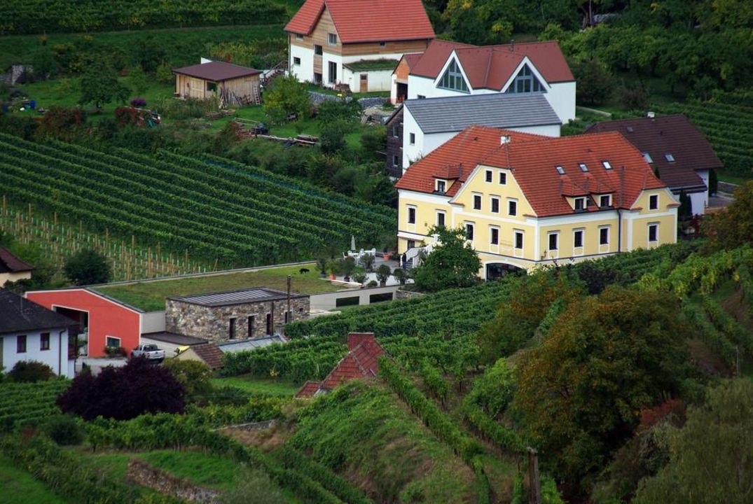 "Weinberghof Von Oben" Hotel Garni Weinberghof & Weingut Lagler (Spitz ...