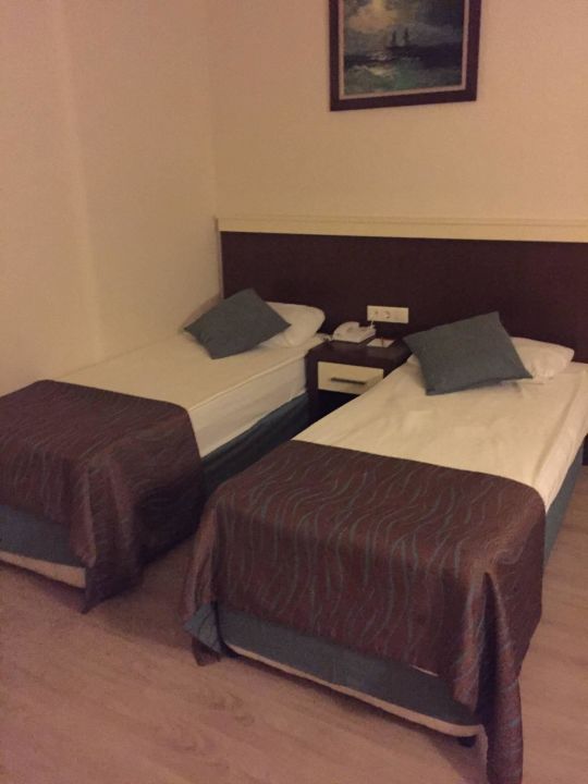 "Zweites Schlafzimmer Familienzimmer 4103" Hotel Hane Sun (Colakli