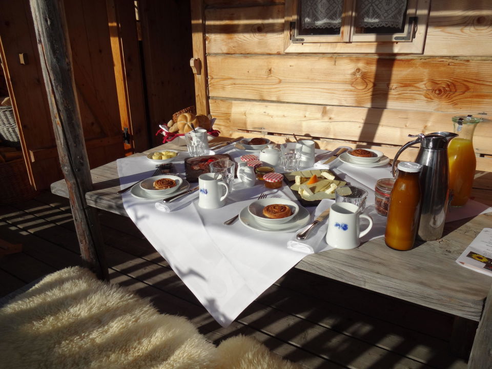 a818c920-a398-3592-bd07-b58e5ffd0b60