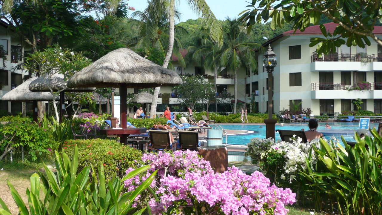 Poolblick Holiday Villa Beach Resort And Spa Langkawi Kedah Porto