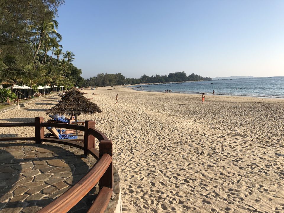 "Strand" Hotel Amazing Ngapali Resort (Thandwe ...