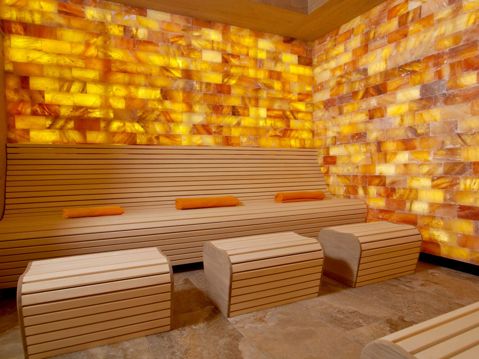"Himalaya SalzSauna auf der Kristall WellnesAlm" Verwöhnhotel