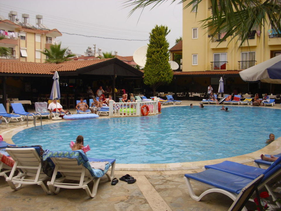 "Pool" Sun City Apartments (Side) • HolidayCheck (Türkische Riviera