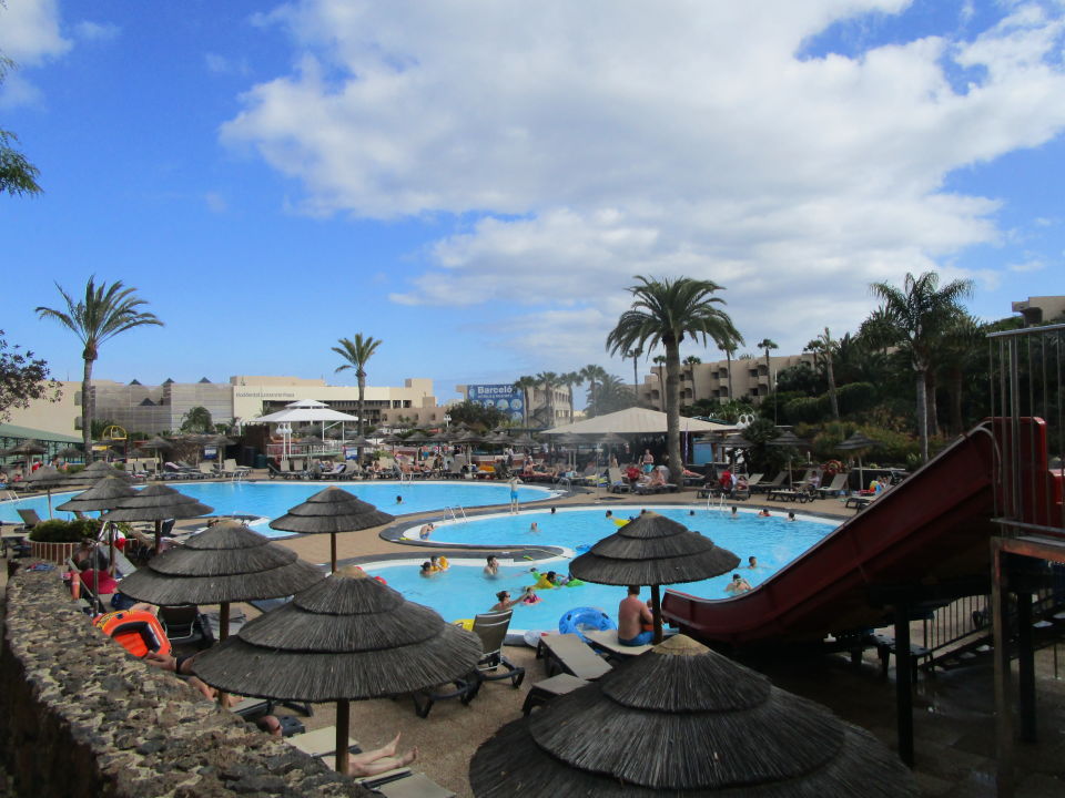 "Pool" Occidental Lanzarote Mar (Costa Teguise) • HolidayCheck