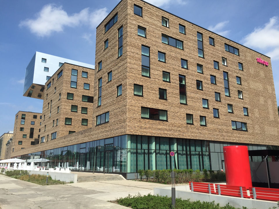 "Außenansicht" Hotel nhow Berlin (Berlin-Friedrichshain-Kreuzberg