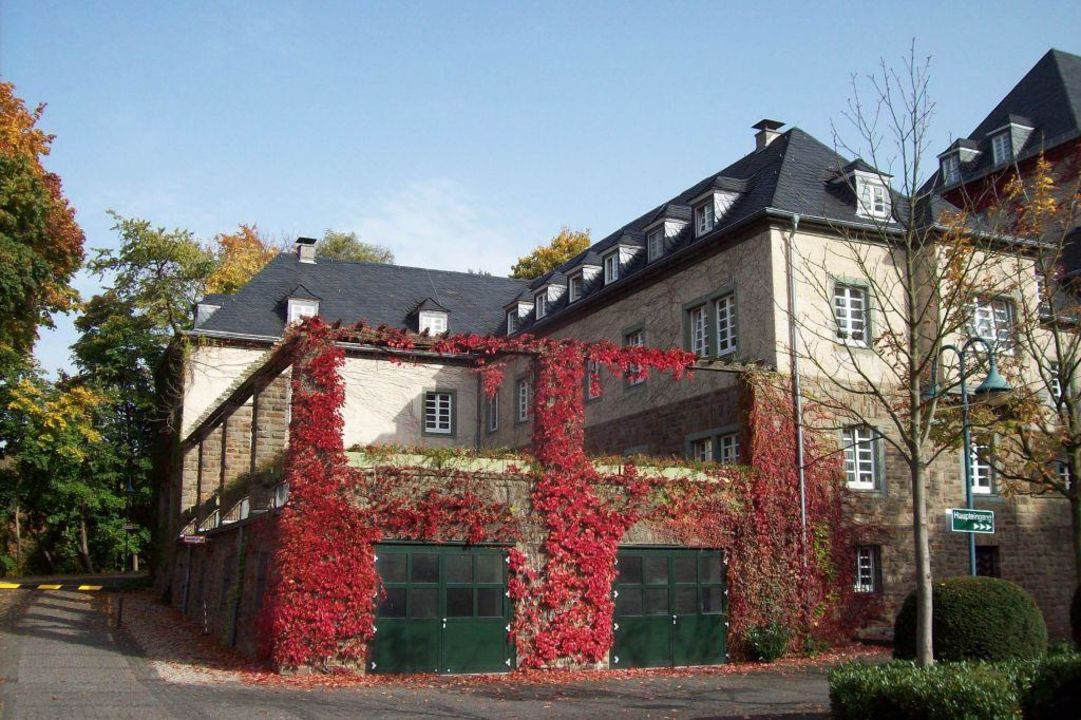 Seitenflugel Hotel Kardinal Schulte Haus Bergisch Gladbach