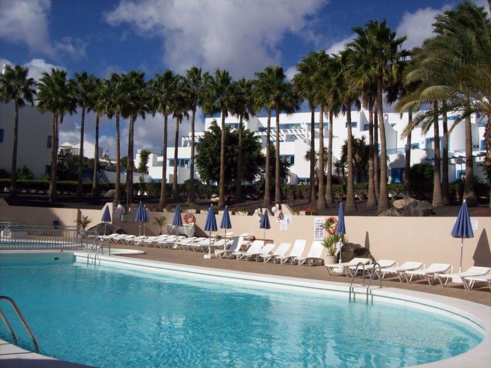 "Poolbereich" Aparthotel Costa Mar (Puerto del Carmen) • HolidayCheck (Lanzarote | Spanien)