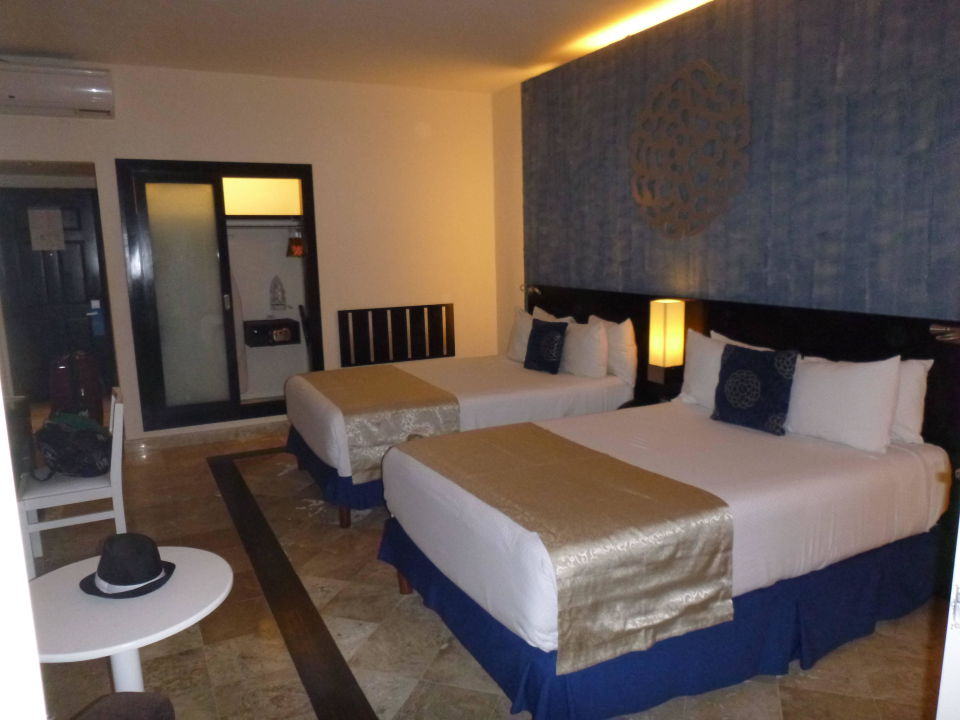 Deluxe Room 2504 H10 Ocean Maya Royale Adults Only Playa