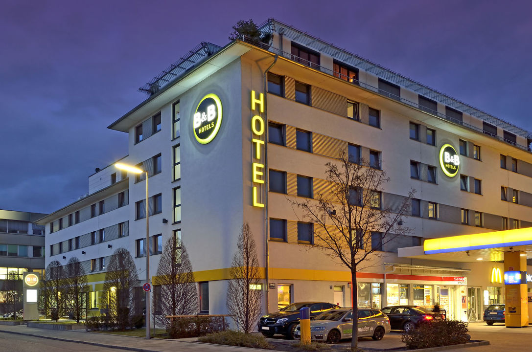 "Außenansicht" B&B Hotel München City-Nord (München) • HolidayCheck ...