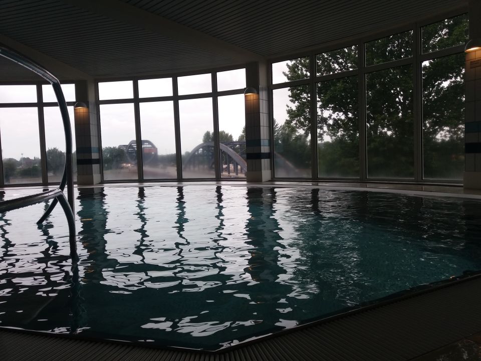 hamburg community pool