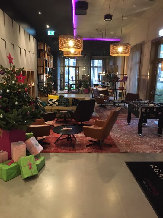 "Lobby" Moxy Darmstadt (Darmstadt) • HolidayCheck (Hessen Deutschland)
