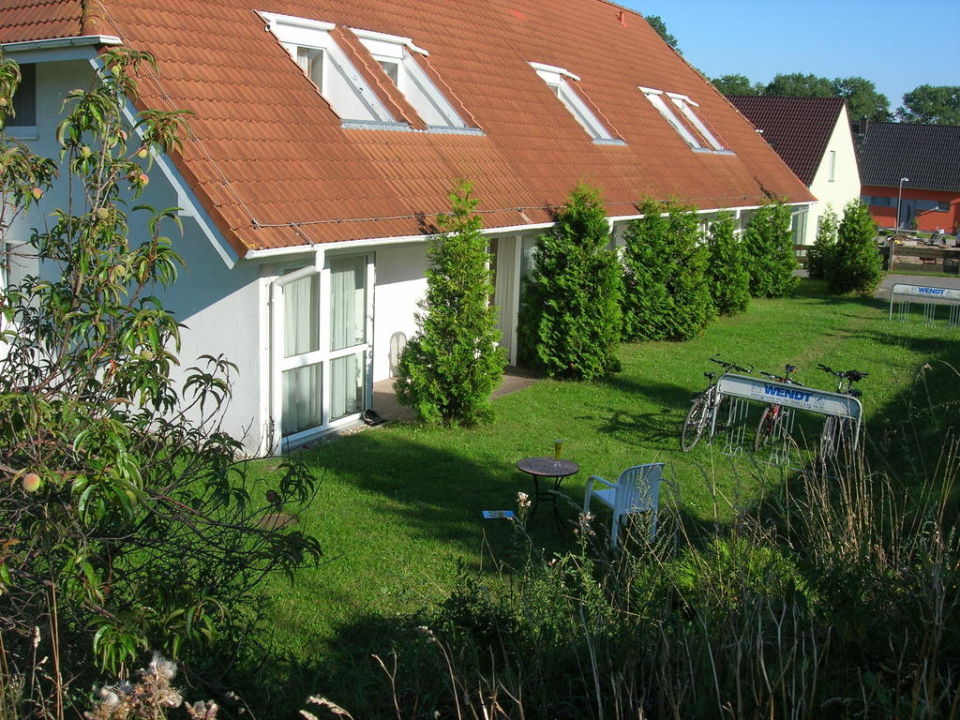 Aussenansicht Mit Garten Landhotel Broda Neubrandenburg