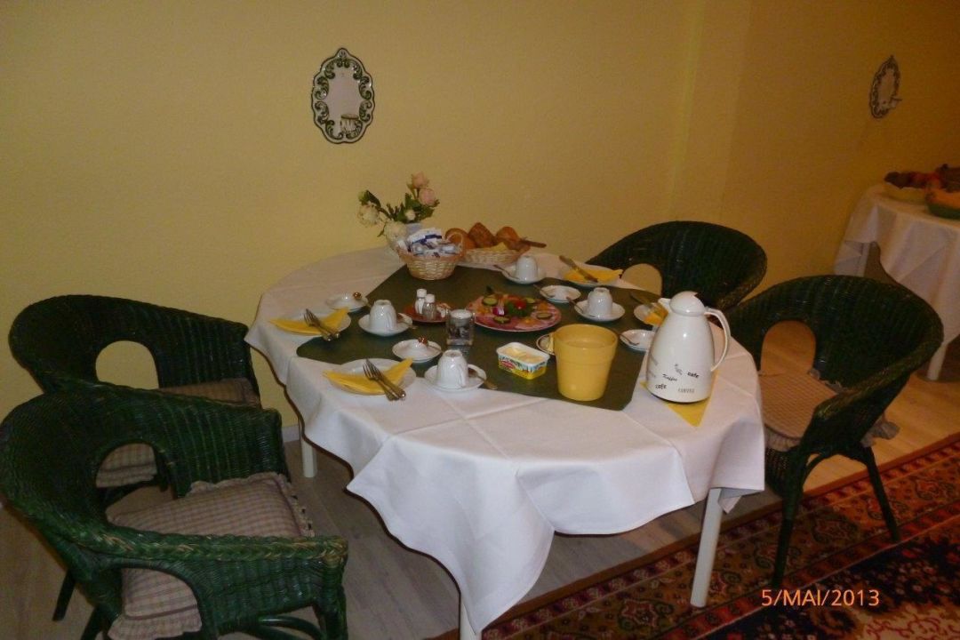 "Gedeckter Frühstückstisch" Pension am Holzgraben (Lübbenau