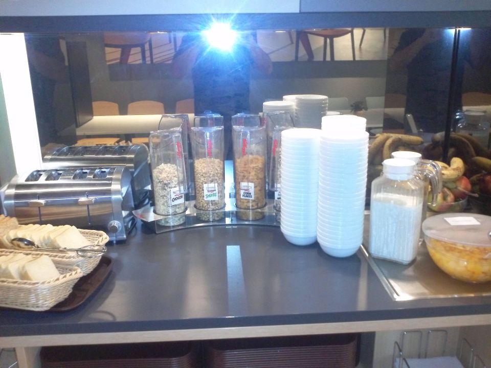 Fruhstuck B B Hotel Basel Weil Am Rhein Weil Am Rhein Holidaycheck Baden Wurttemberg Deutschland