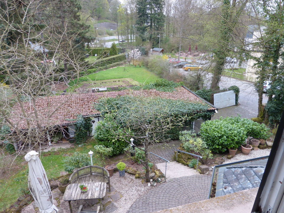 "Blick in den Garten" Schroeders Stadtwaldhotel (Trier ...