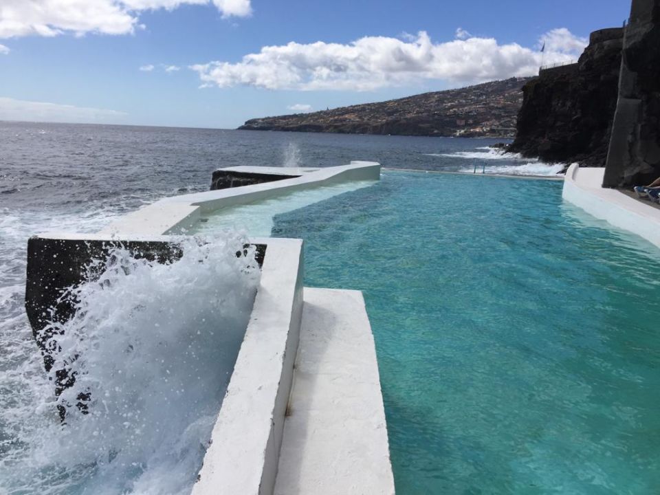 "Pool" Albatroz Beach & Yacht Club (Santa Cruz) • HolidayCheck (Madeira