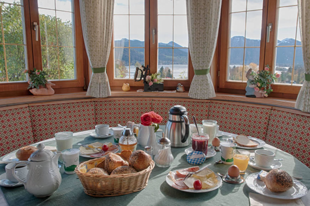 b9a44c57-fa80-3652-836e-70db61657755